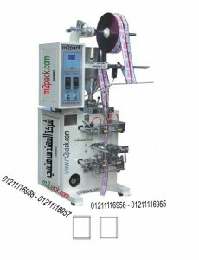 ماكينة تعبئة للمواد السهلة التدفق نقدمها نحن فخر الصناعة المصرية المهندس منسي ام توباك لمستلزمات التغليف الحديث